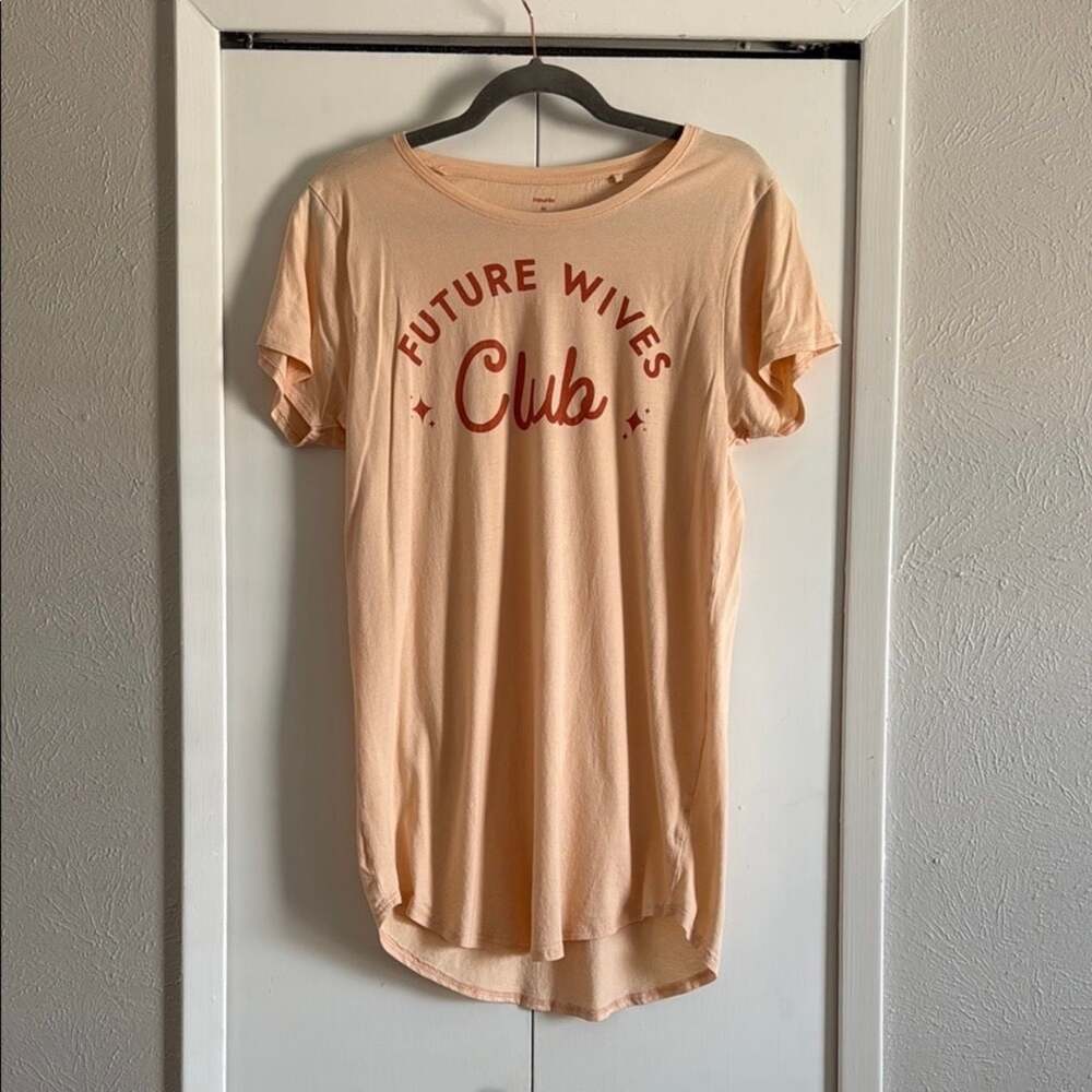 Miss to Mrs Future Wives Club Graphic T-Shirt Peach Size M